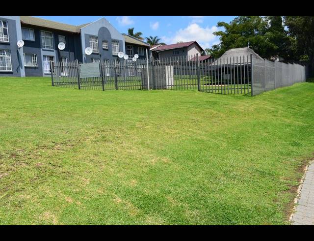 2 BEDROOM TOWNHOUSE FOR SALE IN LYNDHURST